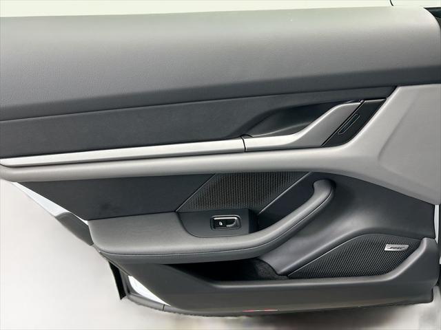 2026 Porsche Taycan 4