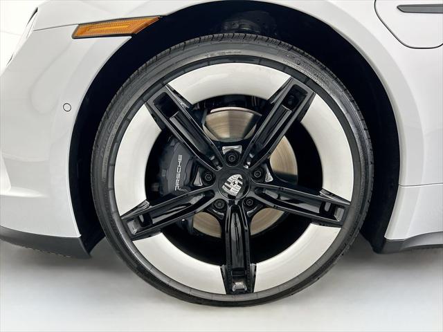 2026 Porsche Taycan 4
