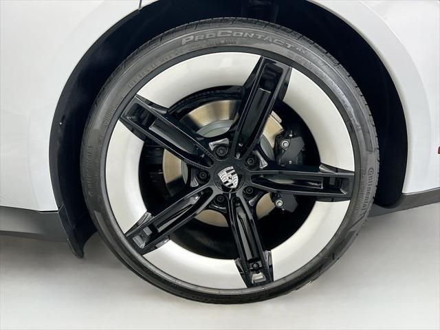 2026 Porsche Taycan 4