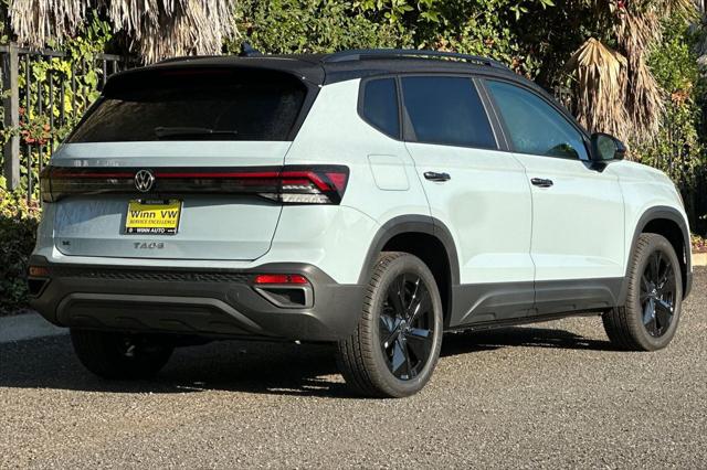 2026 Volkswagen Taos SE Black