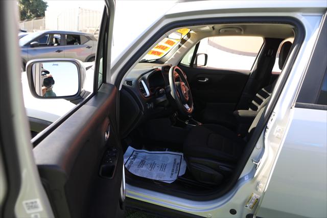 2020 Jeep Renegade Latitude FWD