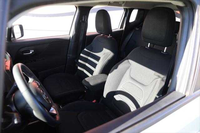 2020 Jeep Renegade Latitude FWD