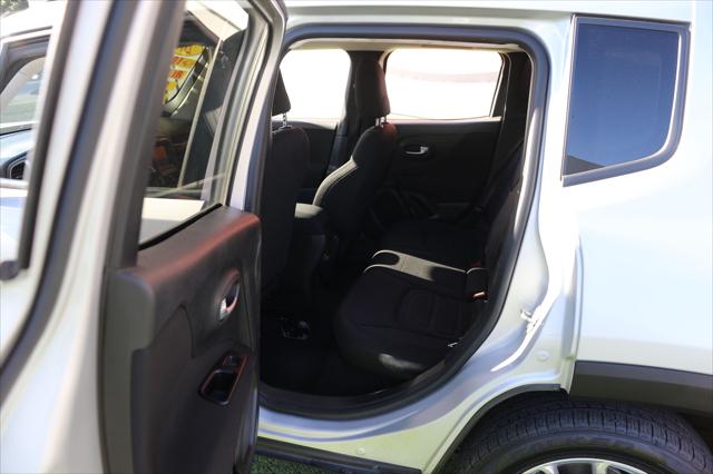 2020 Jeep Renegade Latitude FWD