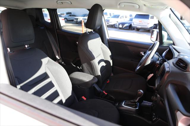 2020 Jeep Renegade Latitude FWD