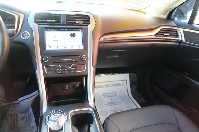 2017 Ford Fusion SE