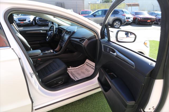 2017 Ford Fusion SE