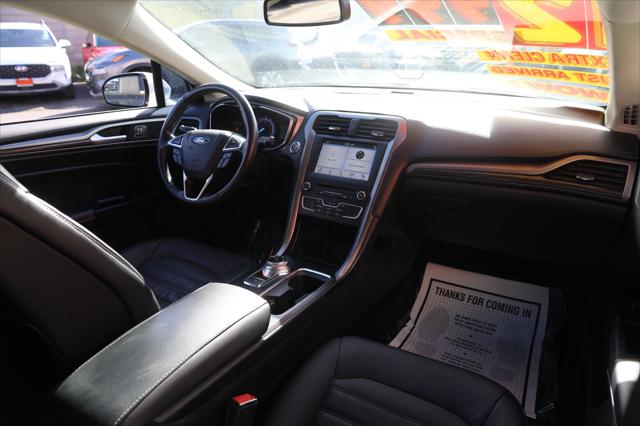 2017 Ford Fusion SE