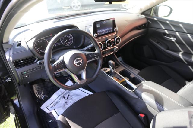 2024 Nissan Sentra SV Xtronic CVT
