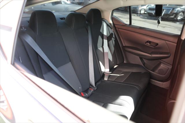 2024 Nissan Sentra SV Xtronic CVT
