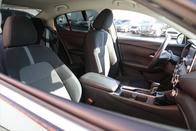 2024 Nissan Sentra SV Xtronic CVT