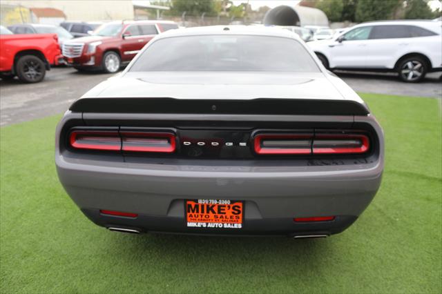 2023 Dodge Challenger SXT