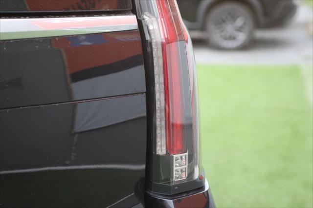 2020 Cadillac Escalade ESV 4WD Luxury