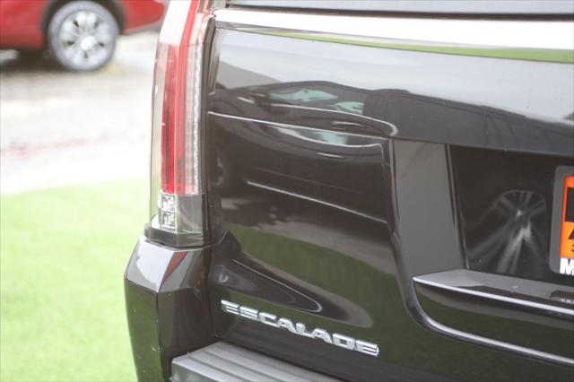 2020 Cadillac Escalade ESV 4WD Luxury