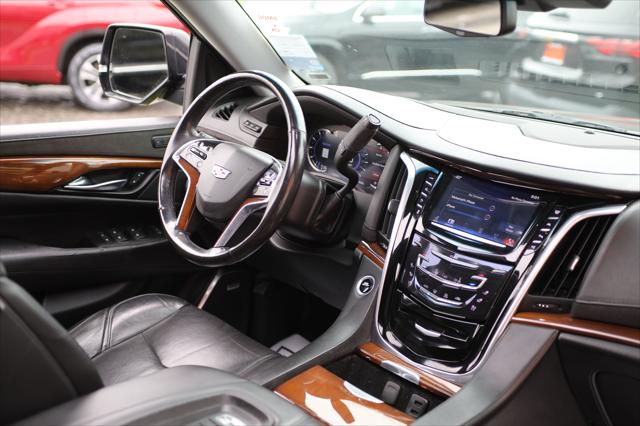 2020 Cadillac Escalade ESV 4WD Luxury
