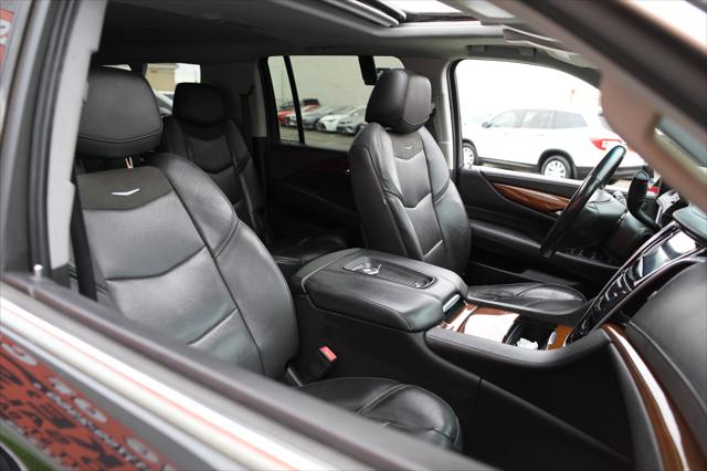 2020 Cadillac Escalade ESV 4WD Luxury