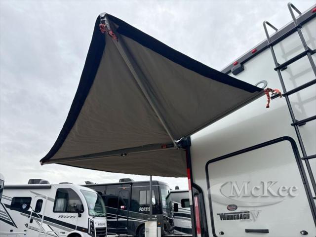 2025 Mercedes-Benz Sprinter 3500XD Chassis Standard Roof 4-Cyl Diesel HO
