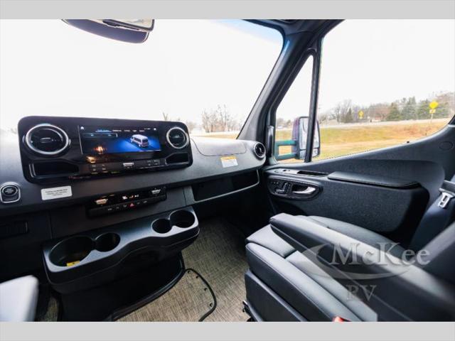 2025 Mercedes-Benz Sprinter 3500XD Chassis Standard Roof 4-Cyl Diesel HO