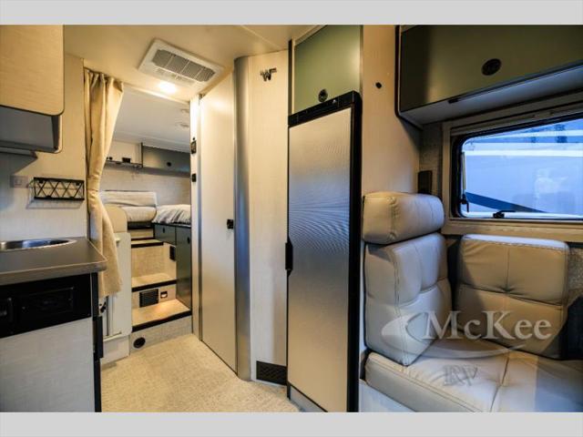 2025 Mercedes-Benz Sprinter 3500XD Chassis Standard Roof 4-Cyl Diesel HO