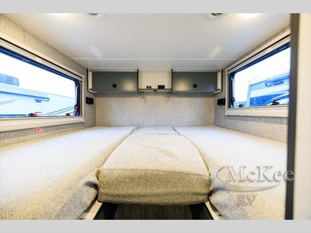 2025 Mercedes-Benz Sprinter 3500XD Chassis Standard Roof 4-Cyl Diesel HO