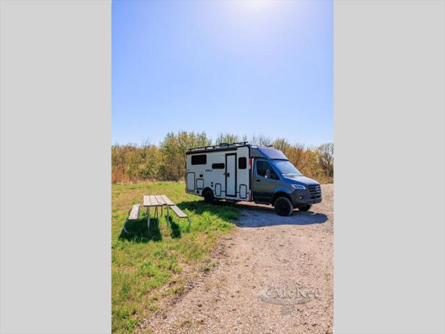 2025 Mercedes-Benz Sprinter 3500XD Chassis Standard Roof 4-Cyl Diesel HO