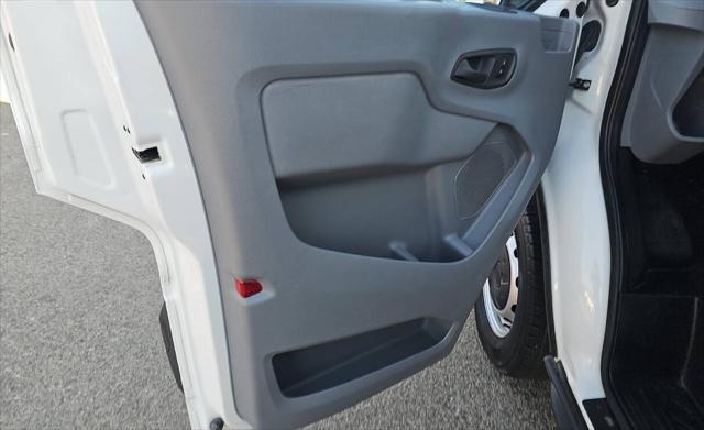 2018 Ford Transit 250 3dr LWB Medium Roof Cargo Van w/Sliding Passenger Side Door