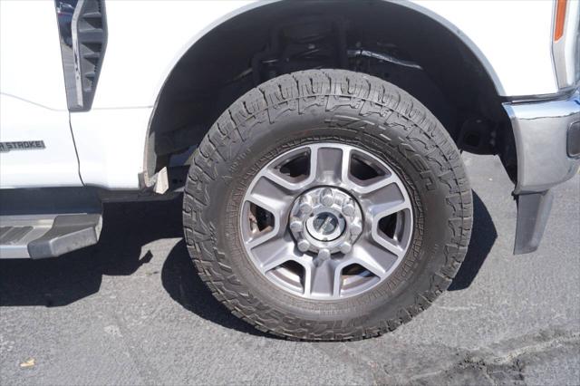 2023 Ford F-350 LARIAT