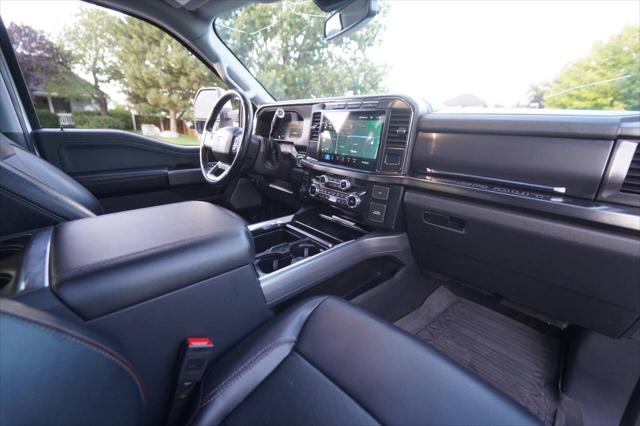 2023 Ford F-350 LARIAT