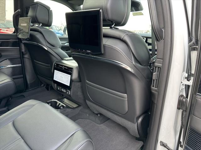 2026 Jeep Grand Wagoneer L Summit Obsidian 4x4