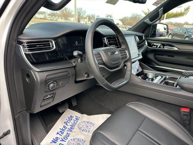 2026 Jeep Grand Wagoneer L Summit Obsidian 4x4