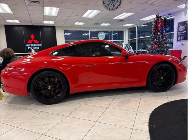 2015 Porsche 911 Carrera