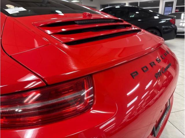 2015 Porsche 911 Carrera