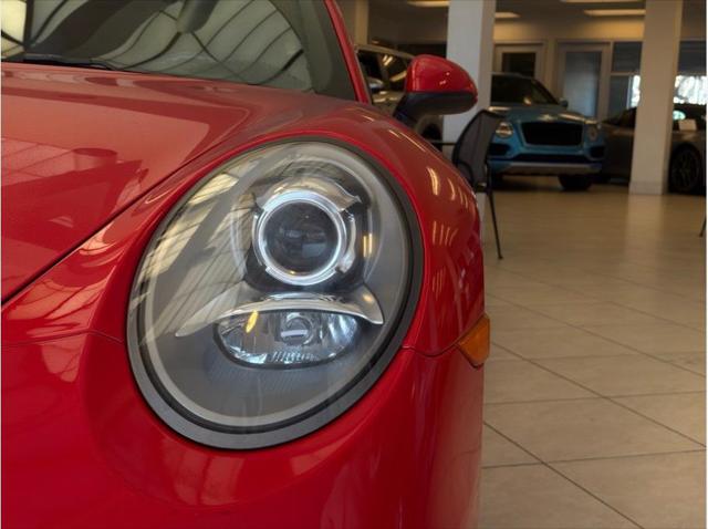2015 Porsche 911 Carrera