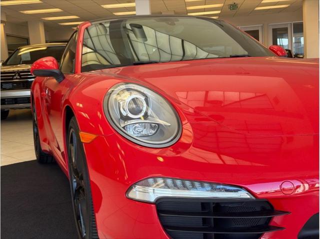 2015 Porsche 911 Carrera