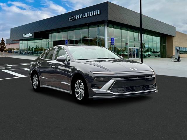 2026 Hyundai Sonata Hybrid Blue