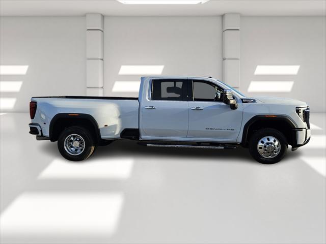 2026 GMC Sierra 3500HD Crew Cab, Long Bed, Denali, 4WD