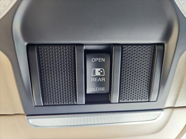 2020 Jeep Ram 2500 Tradesman Crew Cab 4X4 6'4" Box
