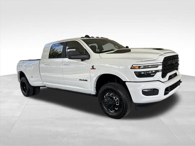 2026 RAM Ram 3500 RAM 3500 LIMITED MEGA CAB 4X4 64 BOX