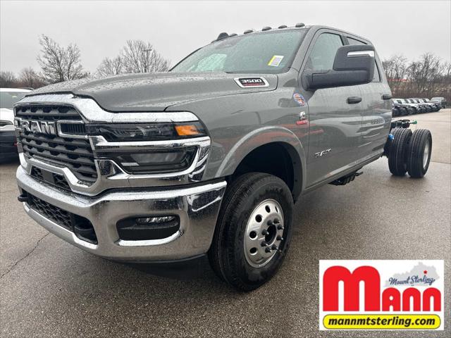 2026 RAM Ram 3500 Chassis Cab RAM 3500 BIG HORN CREW CAB CHASSIS 4X4 60 CA 2026 RAM Ram 3500 Chassis Cab RAM 3500 BIG HORN CREW CAB CHASSIS 4X4 60 CA