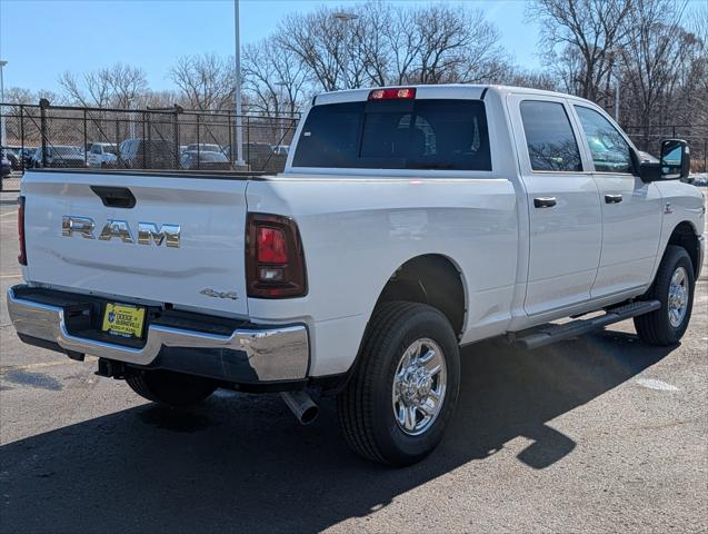 2026 RAM Ram 3500 RAM 3500 TRADESMAN CREW CAB 4X4 64 BOX