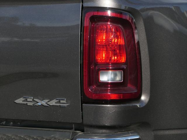 2026 RAM Ram 3500 RAM 3500 TRADESMAN CREW CAB 4X4 8 BOX