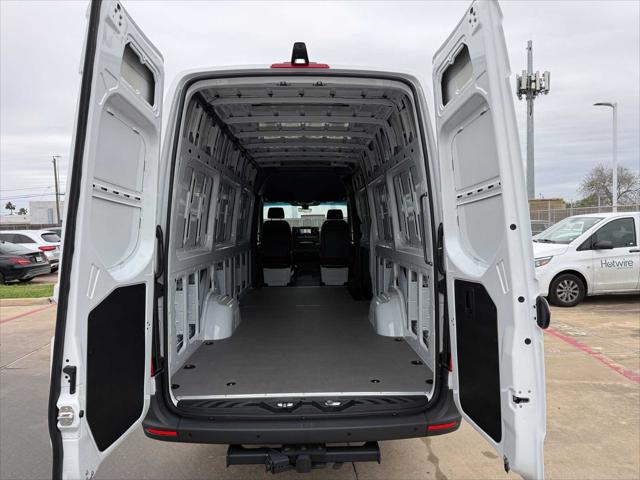 2026 Mercedes-Benz Sprinter 2500 High Roof 4-Cyl Diesel HO