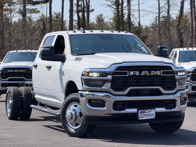 2026 RAM Ram 3500 Chassis Cab RAM 3500 TRADESMAN CREW CAB CHASSIS 4X4 60 CA