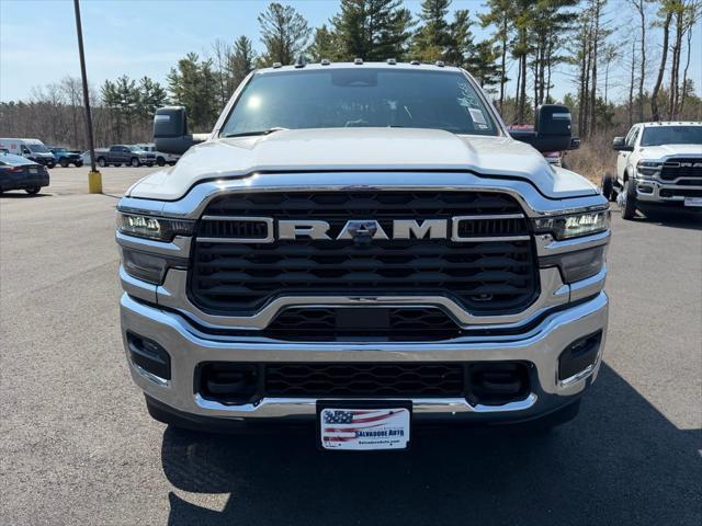 2026 RAM Ram 3500 Chassis Cab RAM 3500 TRADESMAN CREW CAB CHASSIS 4X4 60 CA