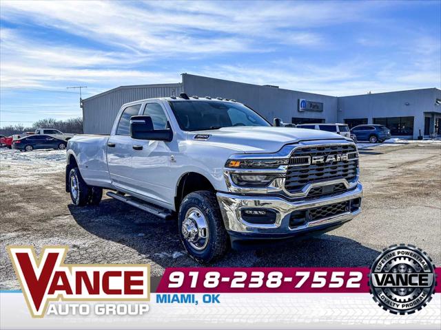2026 RAM Ram 3500 RAM 3500 TRADESMAN CREW CAB 4X4 8 BOX