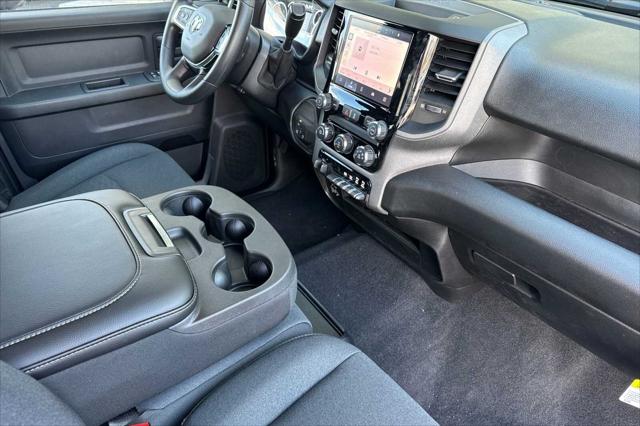 2026 Ram 2500 Black Express Crew Cab 4x4 6'4" Box