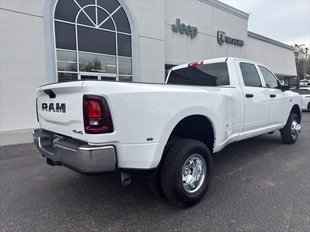 2026 Ram 3500 Tradesman Crew Cab 4x4 8' Box