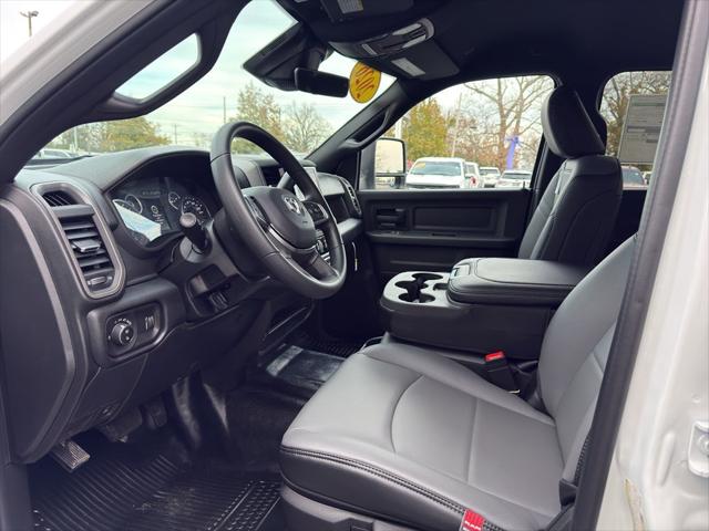 2026 Ram 3500 Tradesman Crew Cab 4x4 8' Box