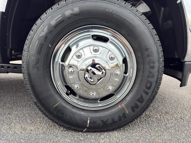 2026 Ram 3500 Tradesman Crew Cab 4x4 8' Box