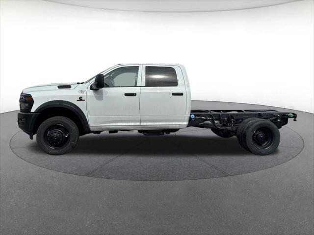 2026 RAM Ram 5500 Chassis Cab RAM 5500 TRADESMAN CHASSIS CREW CAB 4X4 60 CA