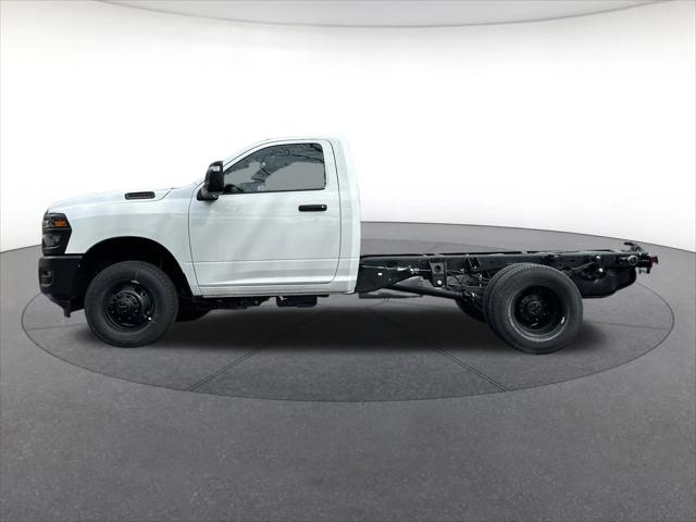 2026 RAM Ram 3500 Chassis Cab RAM 3500 TRADESMAN CHASSIS REGULAR CAB 4X4 60 CA